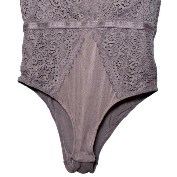 Sophie B Women's S Lace Mesh Bodysuit Cap Sleeve Mauve 307427 V Neck Open Back - Picture 4 of 8